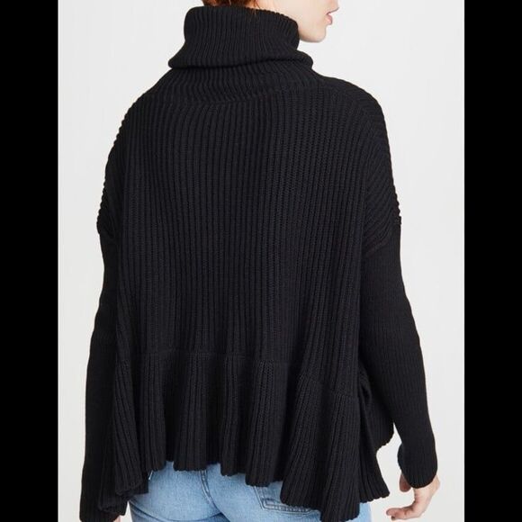 Free people layer cake turtleneck ruffled flowy sweater - Picture 2 of 5